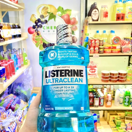Nước Súc Miệng Listerine Ultraclean Cool Mint 1.5L
