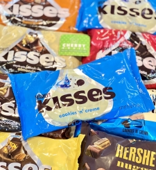 Kisses Cookies 'N' Creme Túi 315g